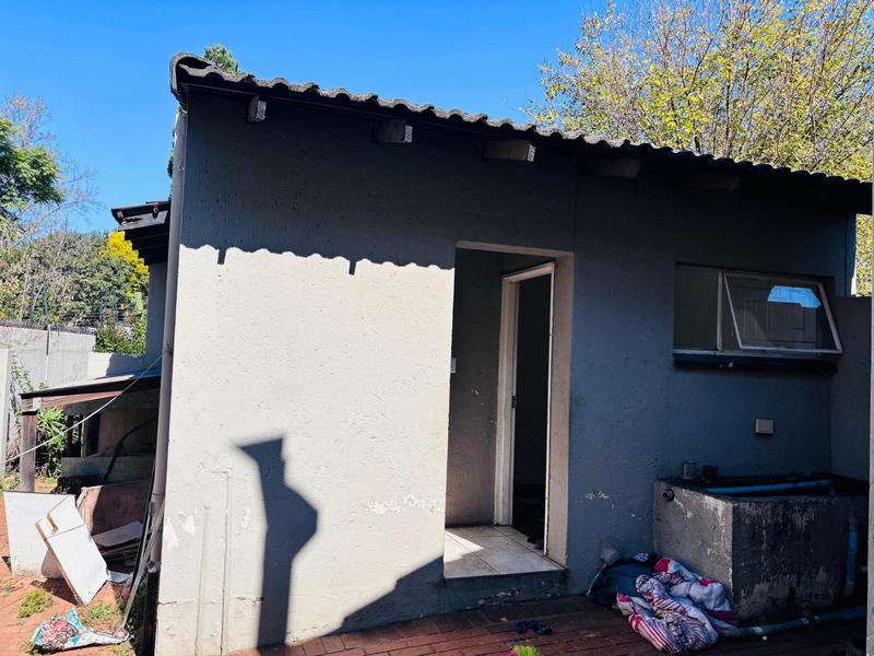 To Let 3 Bedroom Property for Rent in Hurlingham Gauteng
