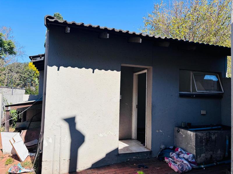 To Let 3 Bedroom Property for Rent in Hurlingham Gauteng