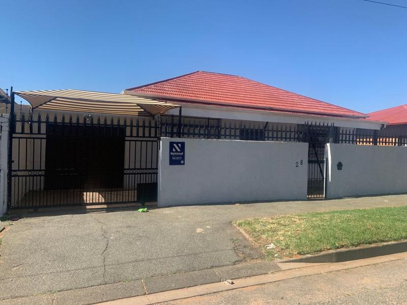 3 Bedroom Property for Sale in Newlands Gauteng