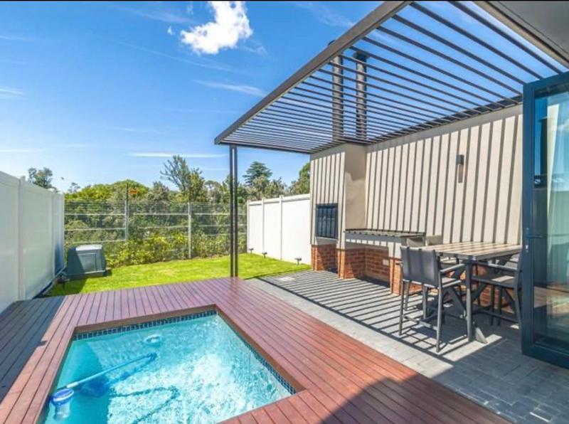 4 Bedroom Property for Sale in Hurlingham Gauteng