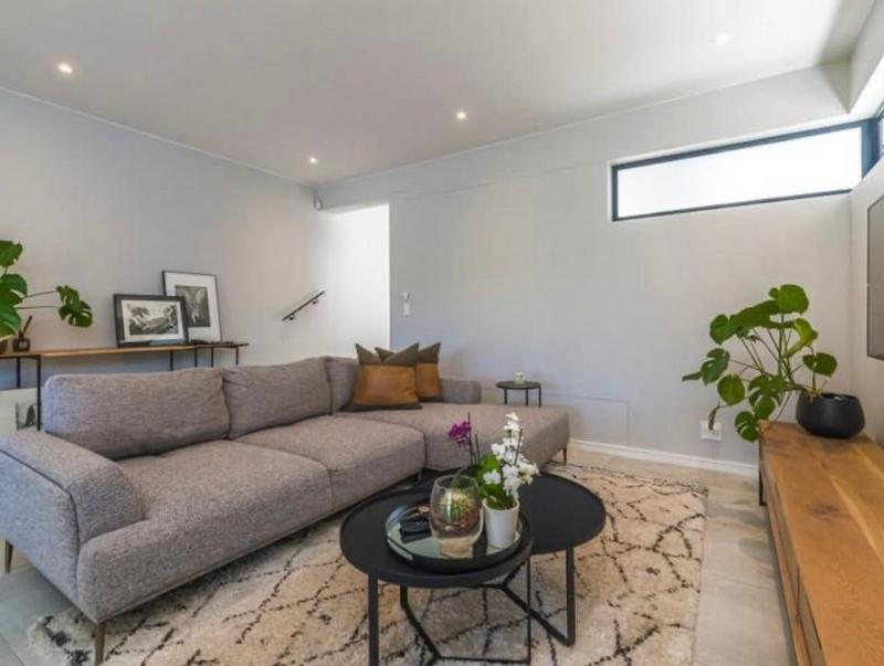 4 Bedroom Property for Sale in Hurlingham Gauteng