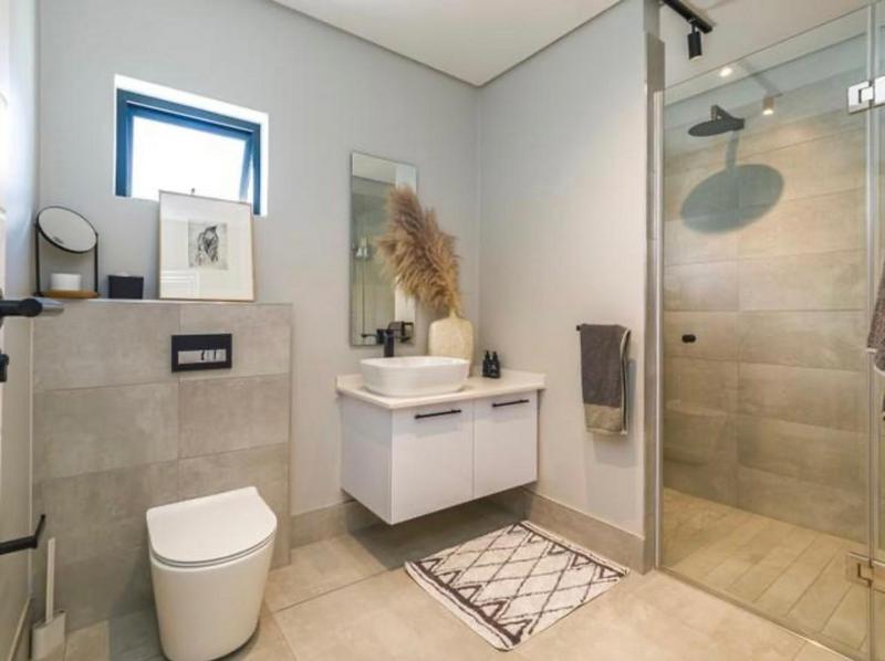 4 Bedroom Property for Sale in Hurlingham Gauteng