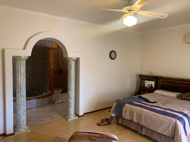 4 Bedroom Property for Sale in Glenvista Ext 3 Gauteng