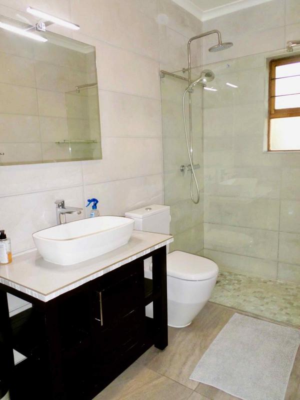 To Let 3 Bedroom Property for Rent in Bryanston Gauteng