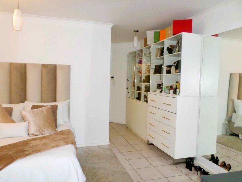 To Let 3 Bedroom Property for Rent in Bryanston Gauteng