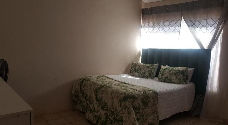 4 Bedroom Property for Sale in Laudium Gauteng