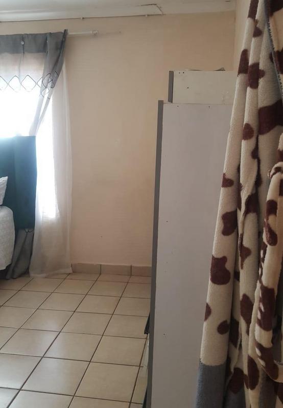 4 Bedroom Property for Sale in Laudium Gauteng