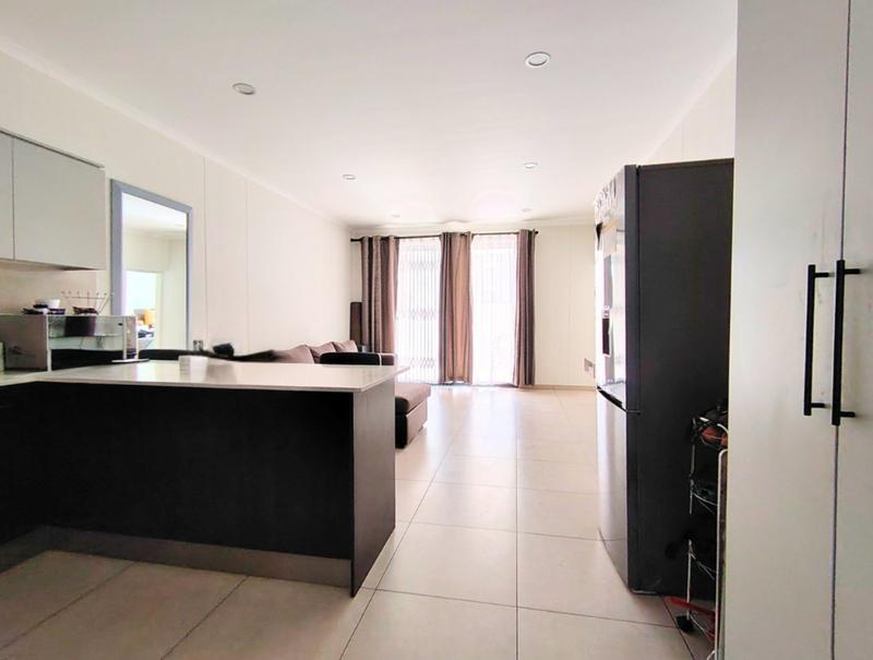 To Let 2 Bedroom Property for Rent in Greenstone Hill Gauteng