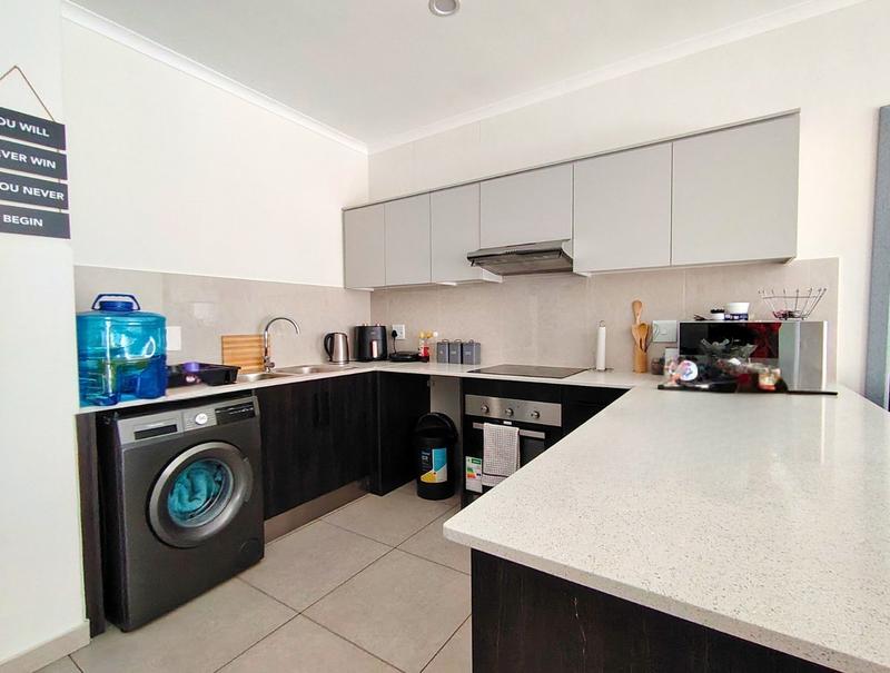 To Let 2 Bedroom Property for Rent in Greenstone Hill Gauteng