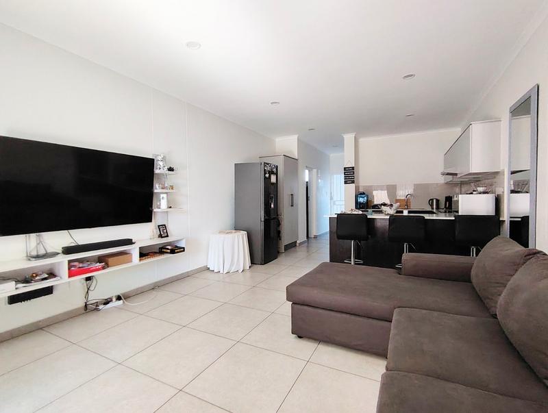 To Let 2 Bedroom Property for Rent in Greenstone Hill Gauteng