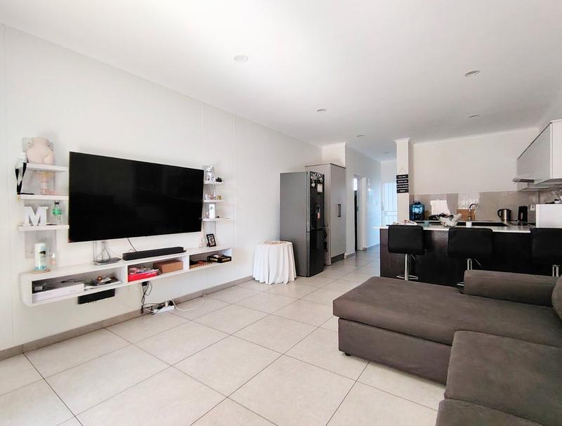 To Let 2 Bedroom Property for Rent in Greenstone Hill Gauteng