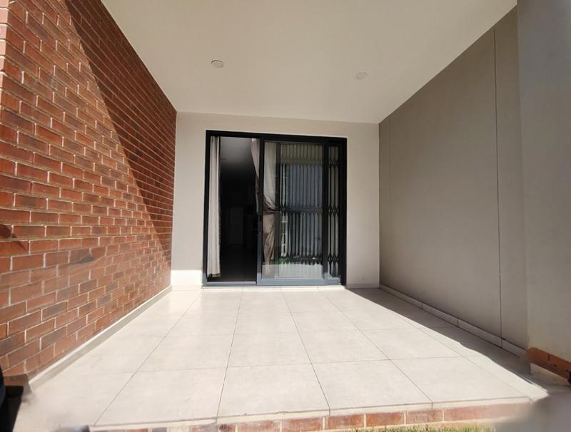 To Let 2 Bedroom Property for Rent in Greenstone Hill Gauteng