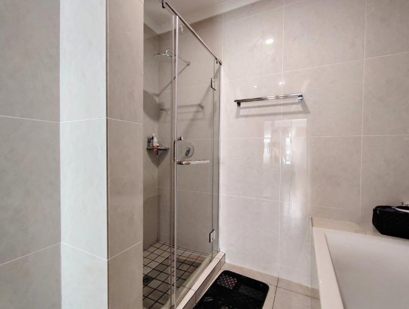 To Let 2 Bedroom Property for Rent in Greenstone Hill Gauteng