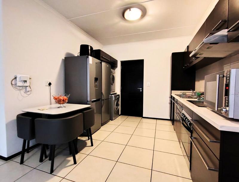 To Let 2 Bedroom Property for Rent in Greenstone Hill Gauteng