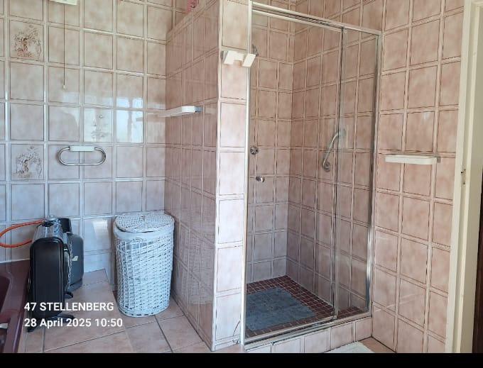 To Let 4 Bedroom Property for Rent in Lyndhurst Gauteng