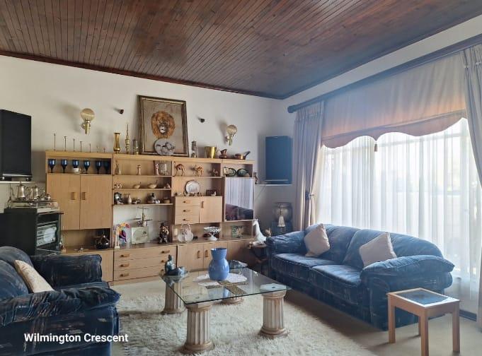 To Let 4 Bedroom Property for Rent in Lyndhurst Gauteng
