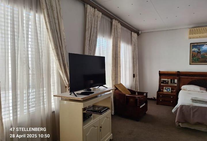 To Let 4 Bedroom Property for Rent in Lyndhurst Gauteng