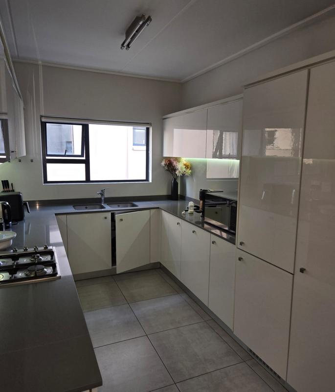 To Let 3 Bedroom Property for Rent in Waterfall Gauteng