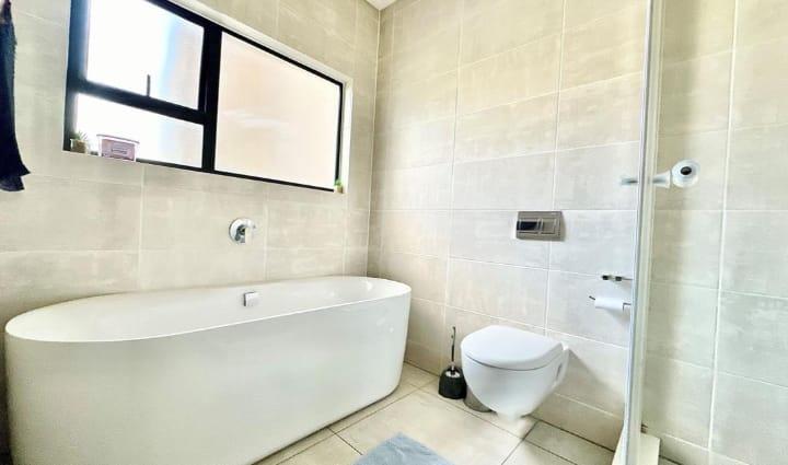 To Let 3 Bedroom Property for Rent in Waterfall Gauteng