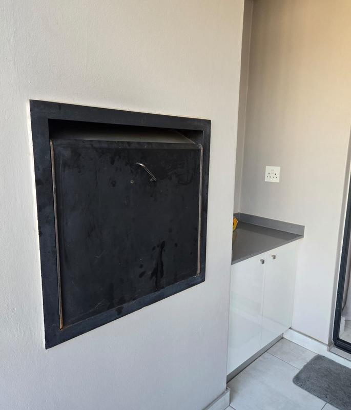 To Let 3 Bedroom Property for Rent in Waterfall Gauteng