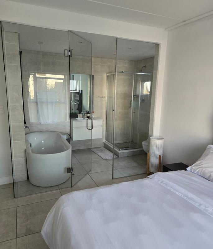 To Let 3 Bedroom Property for Rent in Waterfall Gauteng