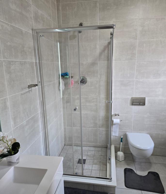 To Let 3 Bedroom Property for Rent in Waterfall Gauteng