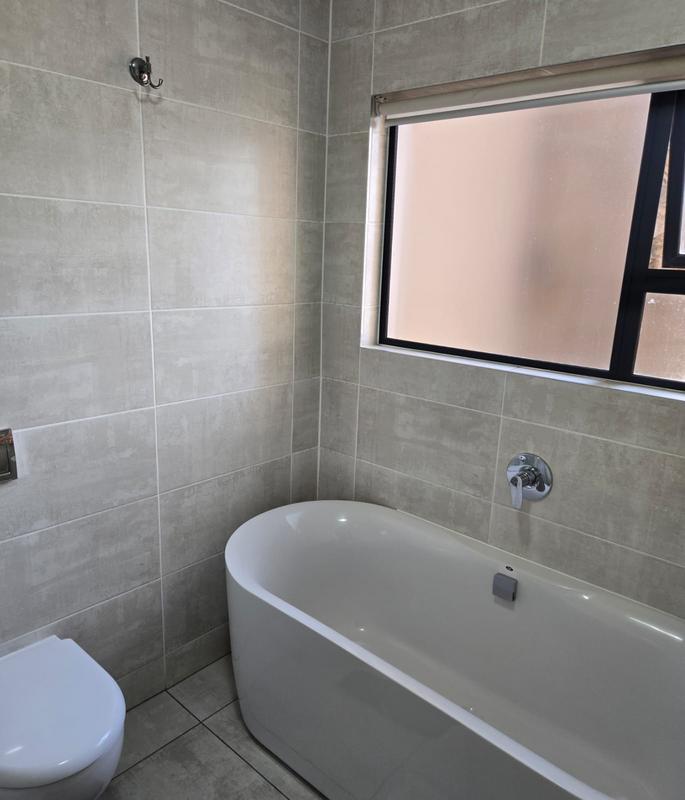To Let 3 Bedroom Property for Rent in Waterfall Gauteng