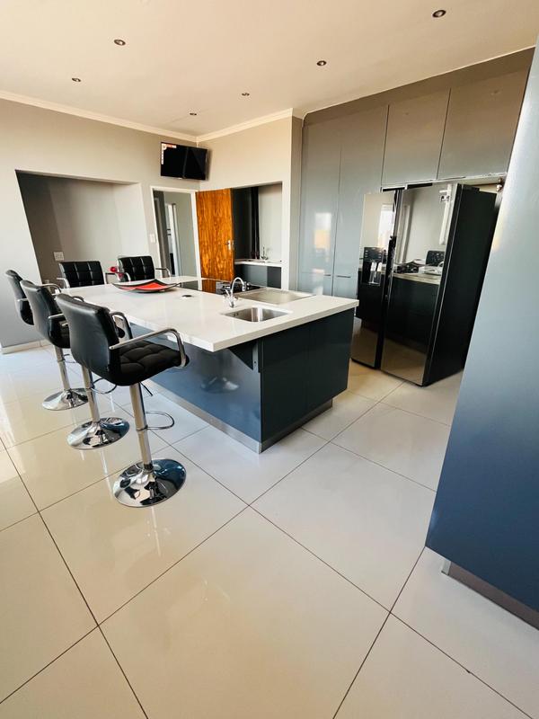 2 Bedroom Property for Sale in Bedfordview Gauteng