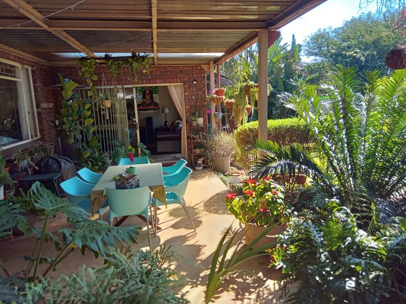 5 Bedroom Property for Sale in Wierda Park Gauteng