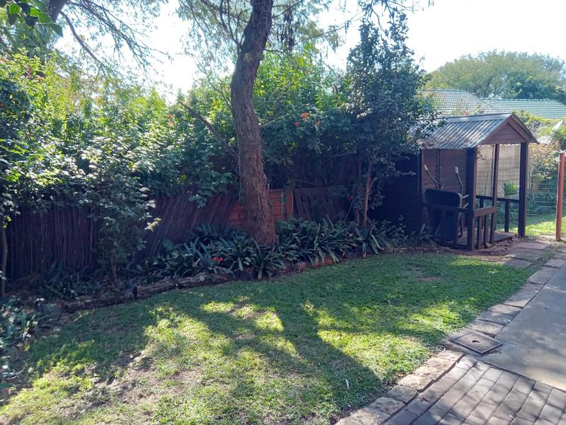 5 Bedroom Property for Sale in Wierda Park Gauteng
