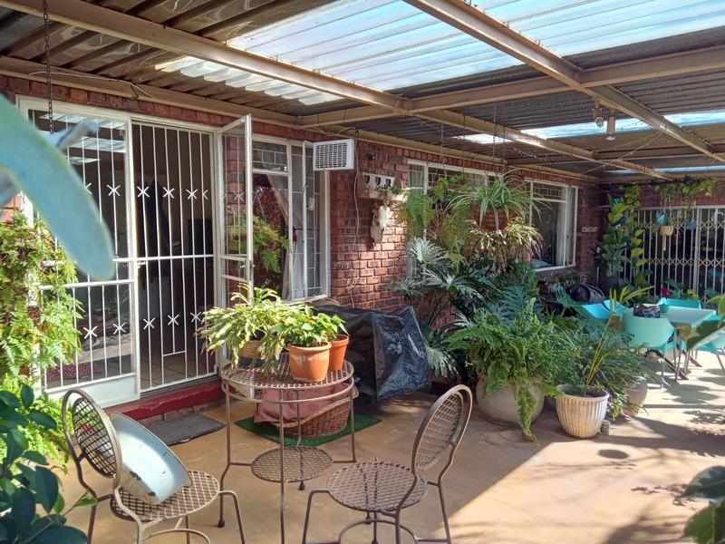 5 Bedroom Property for Sale in Wierda Park Gauteng