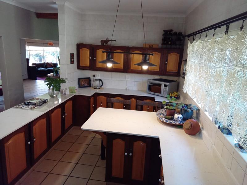 5 Bedroom Property for Sale in Wierda Park Gauteng