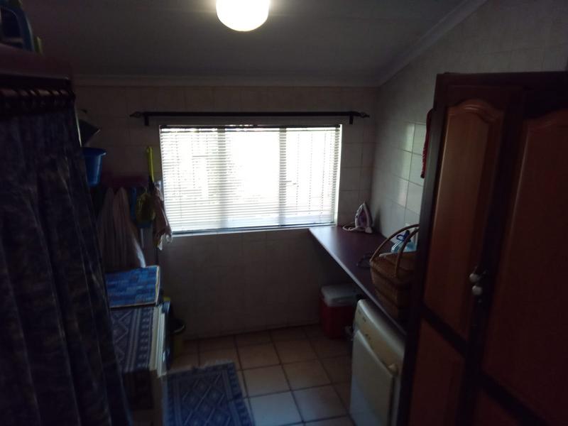5 Bedroom Property for Sale in Wierda Park Gauteng