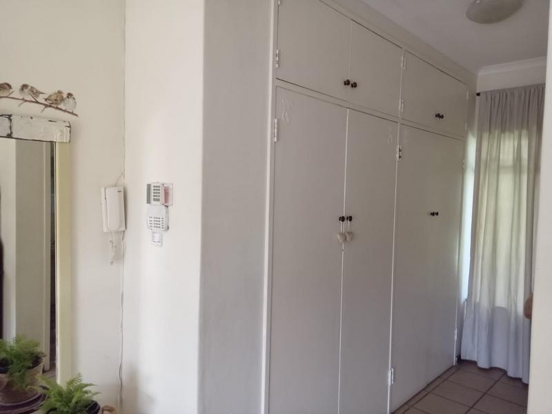 5 Bedroom Property for Sale in Wierda Park Gauteng