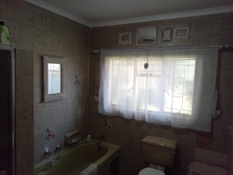 5 Bedroom Property for Sale in Wierda Park Gauteng