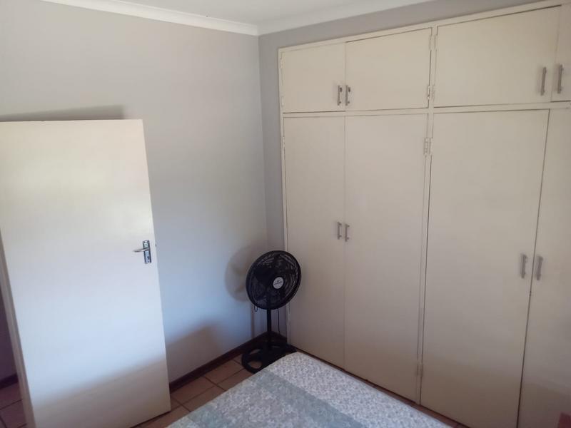5 Bedroom Property for Sale in Wierda Park Gauteng