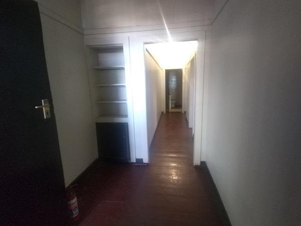 To Let 2 Bedroom Property for Rent in Yeoville Gauteng