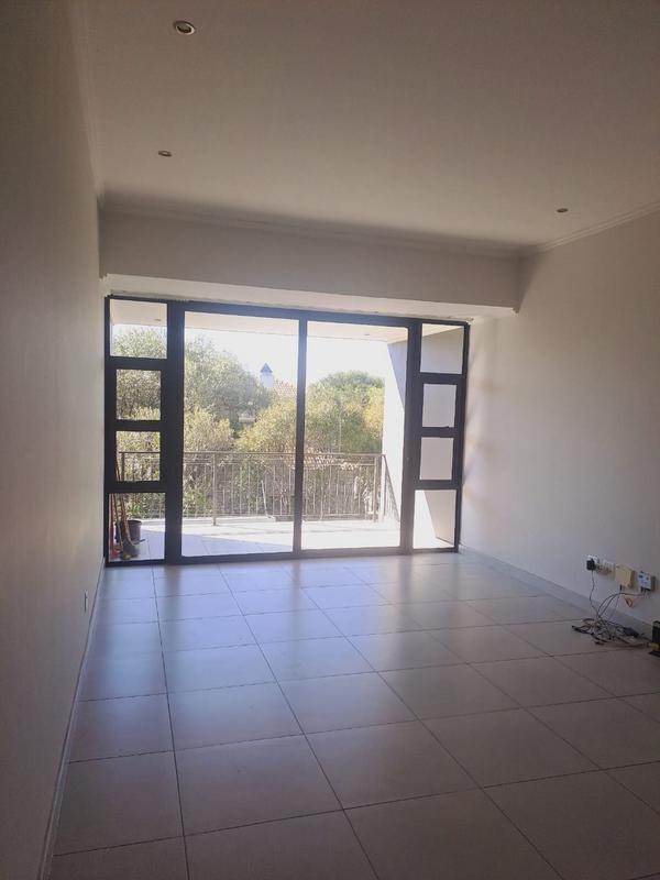 To Let 3 Bedroom Property for Rent in Broadacres Gauteng