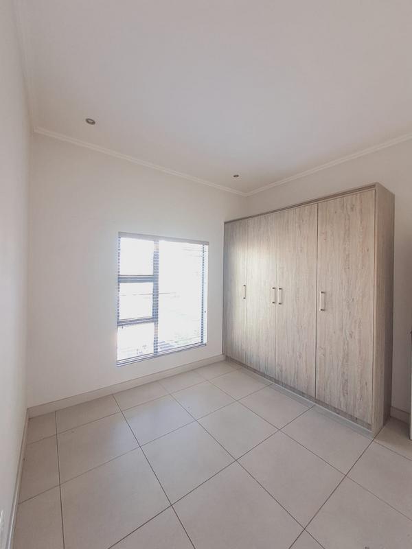 To Let 3 Bedroom Property for Rent in Broadacres Gauteng