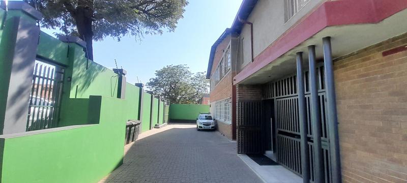 To Let 0 Bedroom Property for Rent in Kew Gauteng