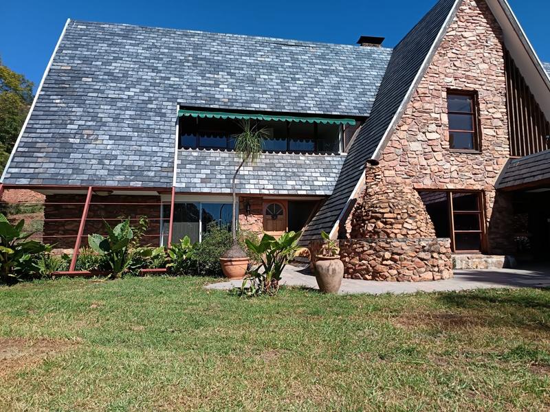 To Let 4 Bedroom Property for Rent in Little Falls Gauteng