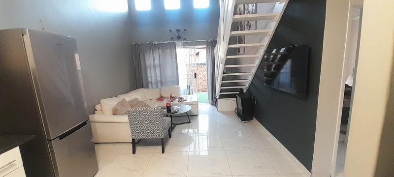 To Let 2 Bedroom Property for Rent in Honeydew Grove Gauteng