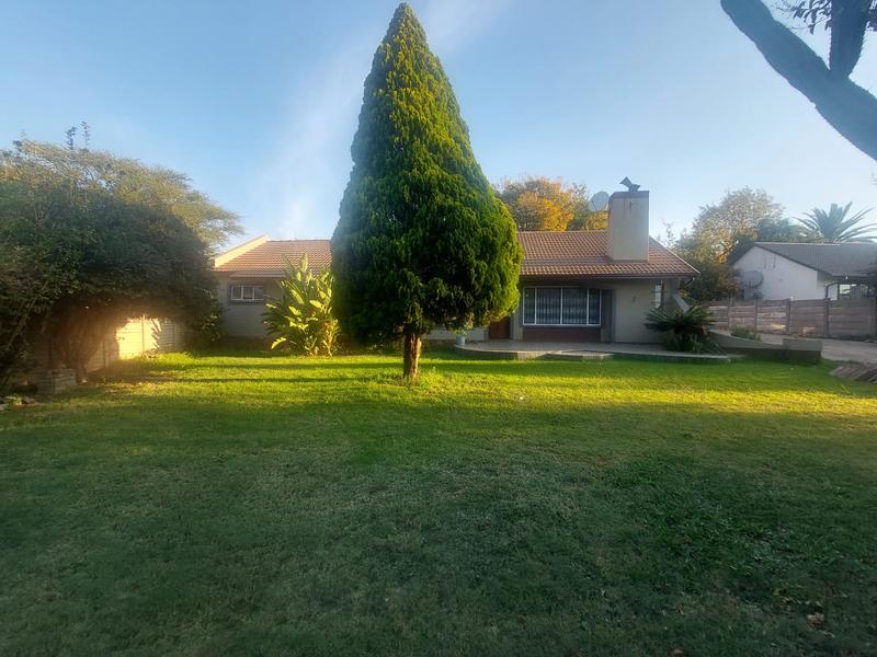 To Let 3 Bedroom Property for Rent in Birch Acres Gauteng