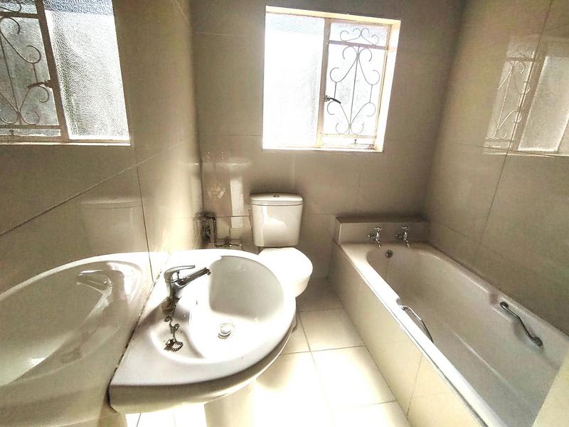 To Let 3 Bedroom Property for Rent in Lyttelton Gauteng