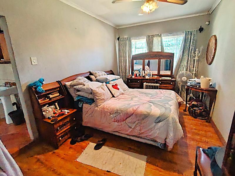 To Let 5 Bedroom Property for Rent in Rooihuiskraal Gauteng