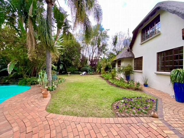 To Let 3 Bedroom Property for Rent in Fourways Gardens Gauteng
