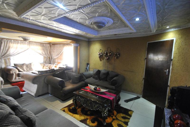 4 Bedroom Property for Sale in Vosloorus Gauteng
