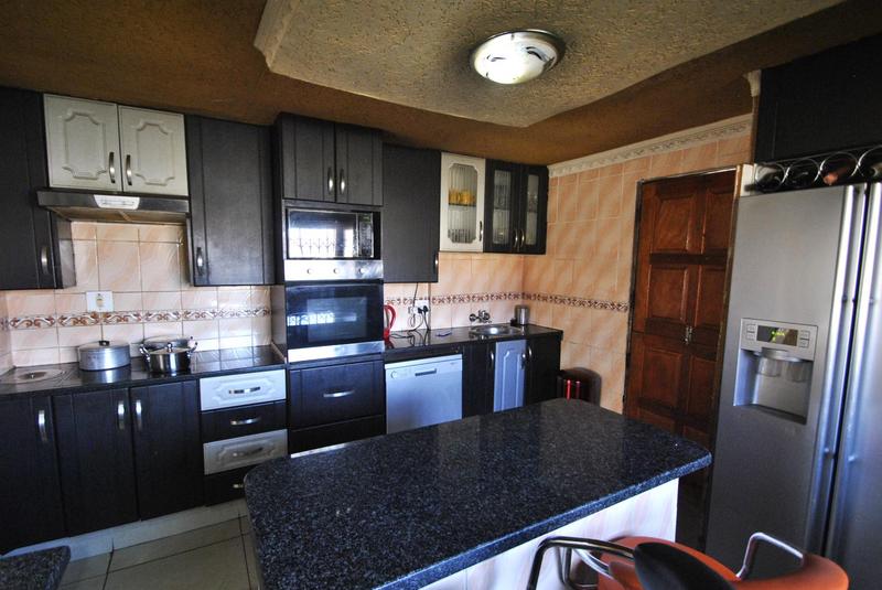 4 Bedroom Property for Sale in Vosloorus Gauteng