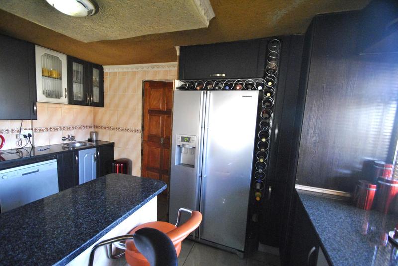 4 Bedroom Property for Sale in Vosloorus Gauteng