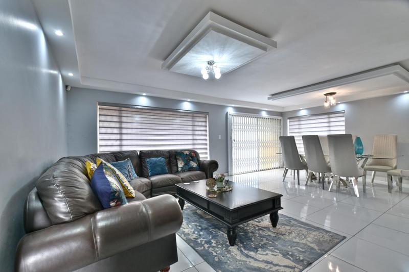 4 Bedroom Property for Sale in Ridgeway Gauteng